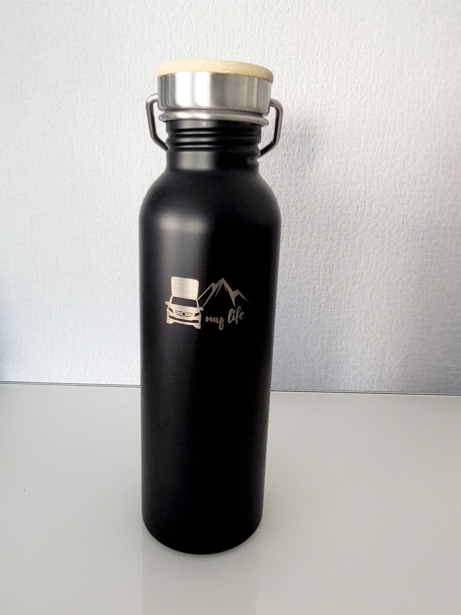 Edelstahlflasche Flasche aus Edelstahl mit Logo graviert 