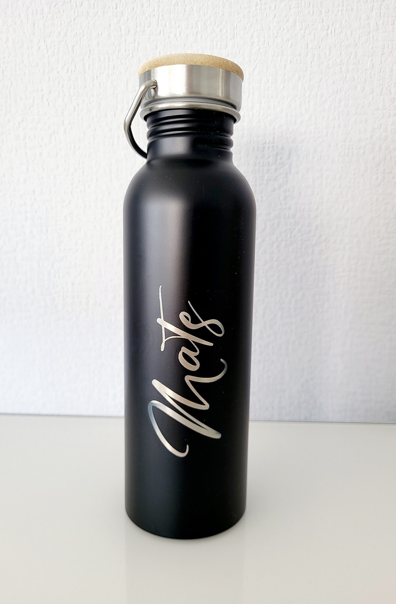 Edelstahlflasche Flasche aus Edelstahl / personalisierte Trinkflasche / für Zuhause und Unterwegs/ individuell gestaltet in 3 Farben